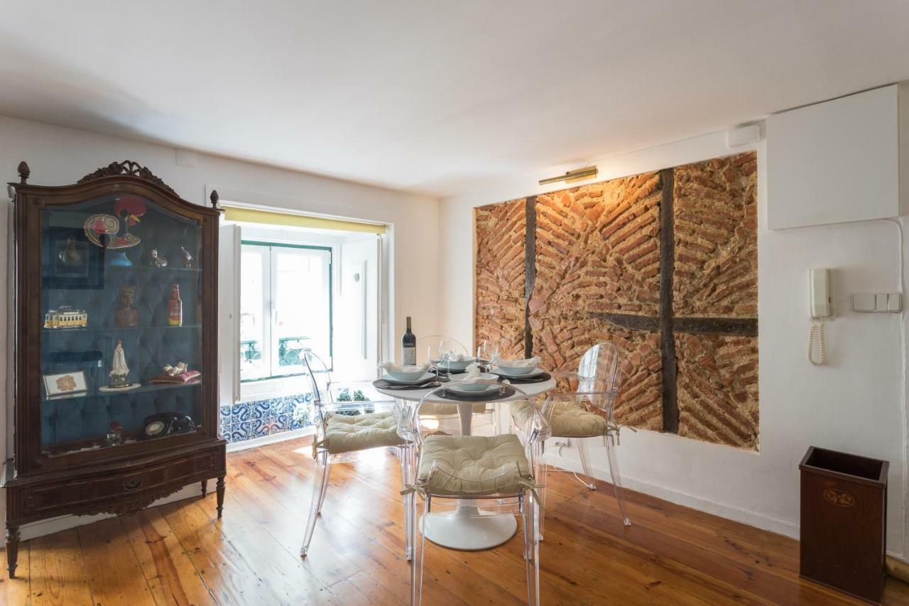 Charming Travessa Do Alcaide Appartement Lissabon